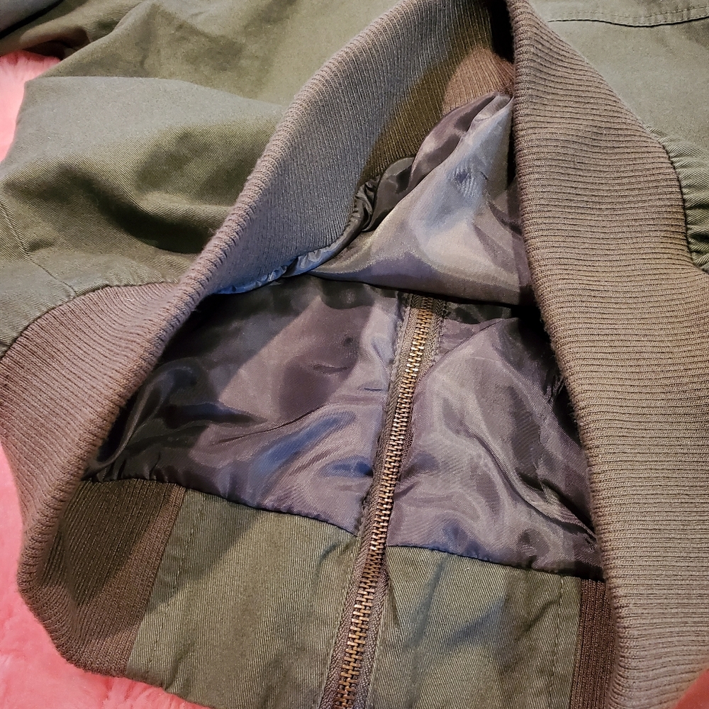 Hooded bomber jacket - Picture 12 of 12